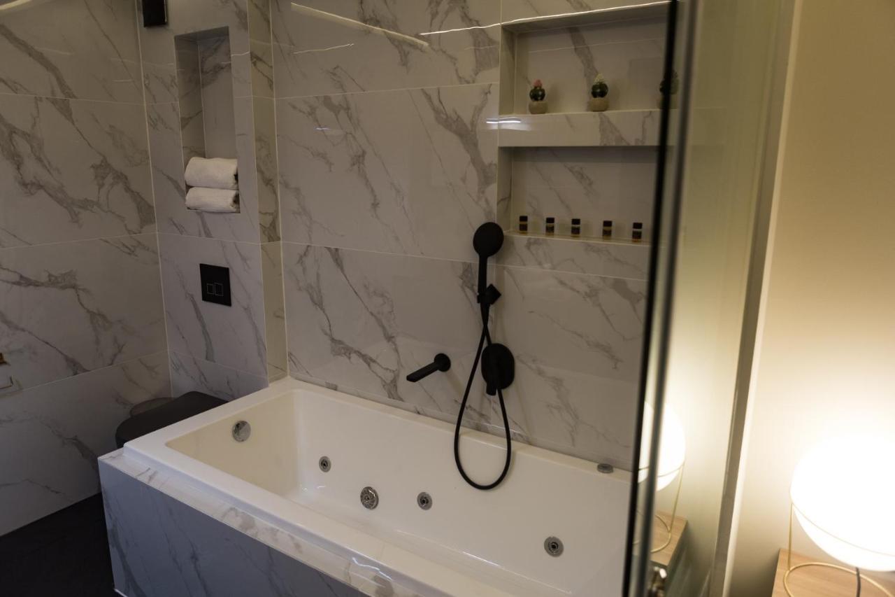 Asklipios Luxury Suite Tríkala エクステリア 写真